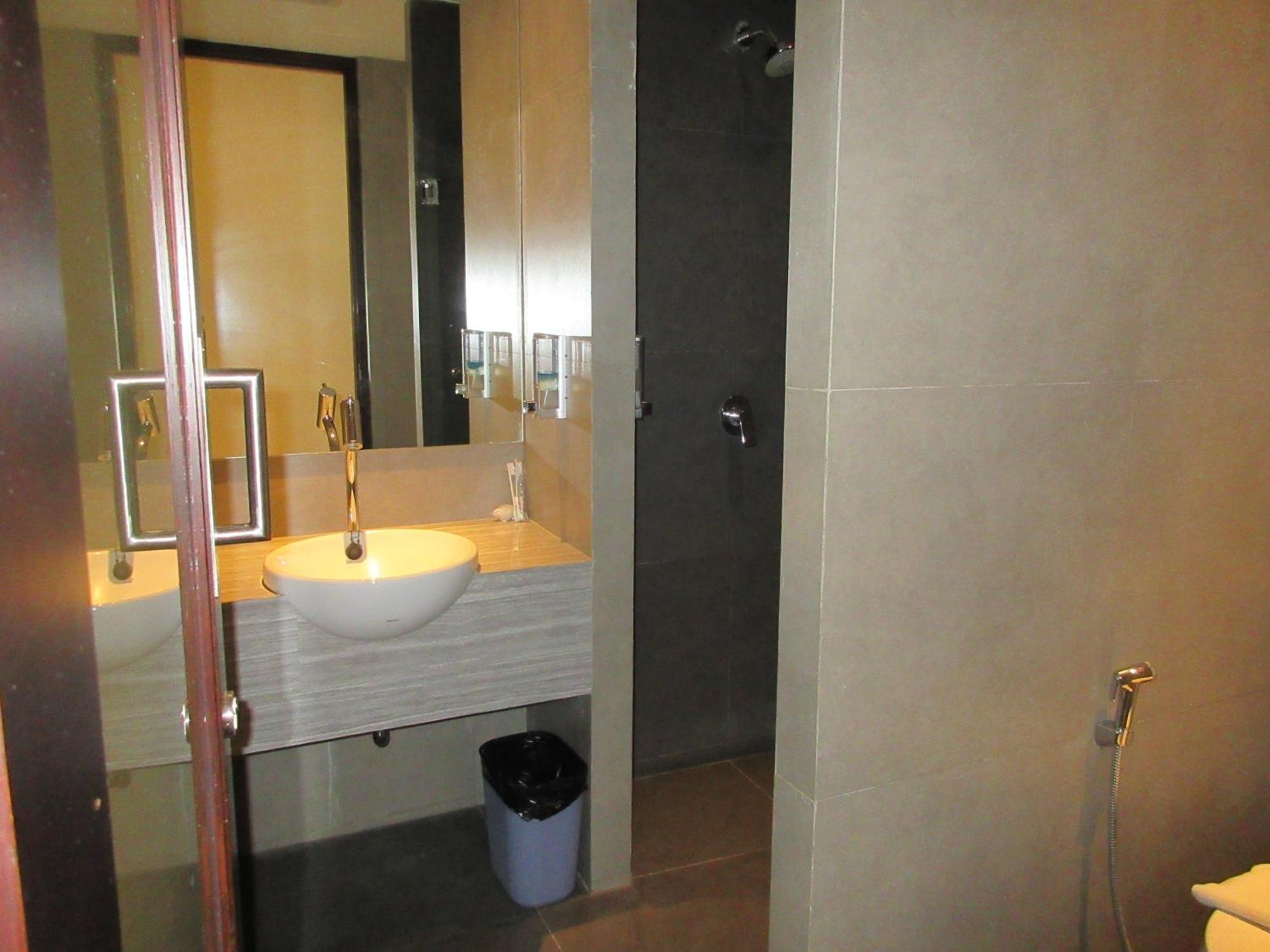 Sweet Garden Guest House مالانغ الغرفة الصورة